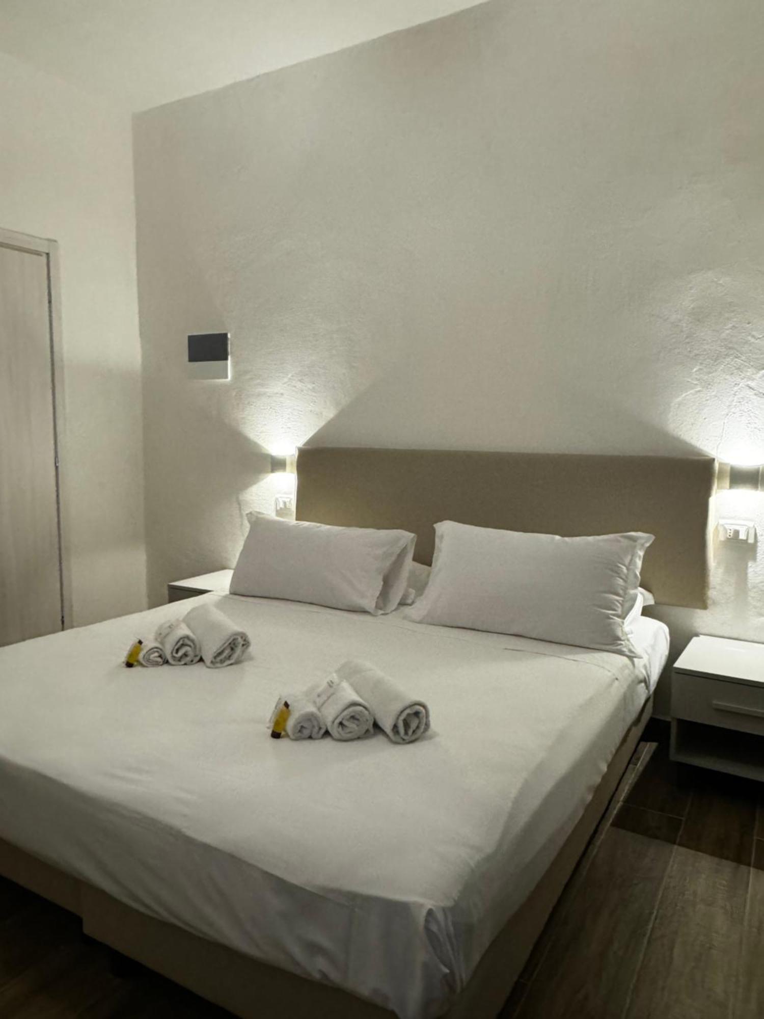 Hotel The Flash - เวนตูรีนา แตร์เม ห้อง รูปภาพ